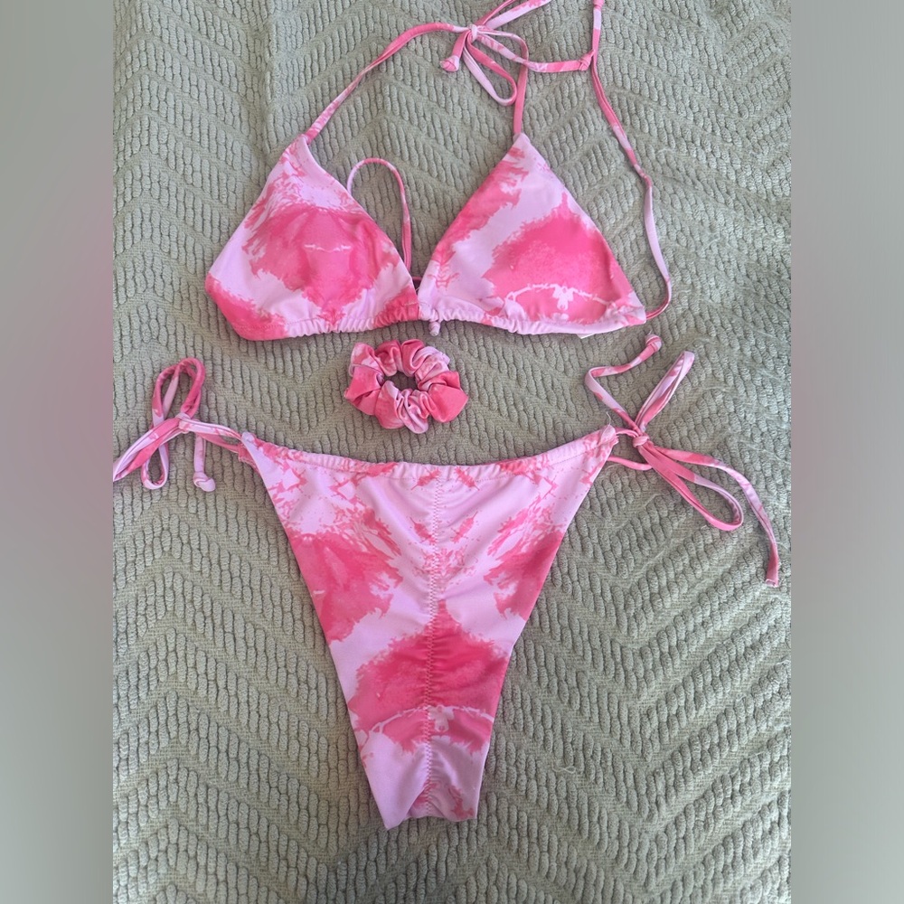 Size Medium Bikini Set